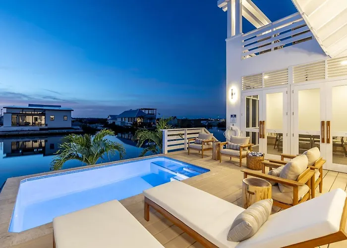 Villa Sunset Serenity And Mistico Club Boat Shuttle