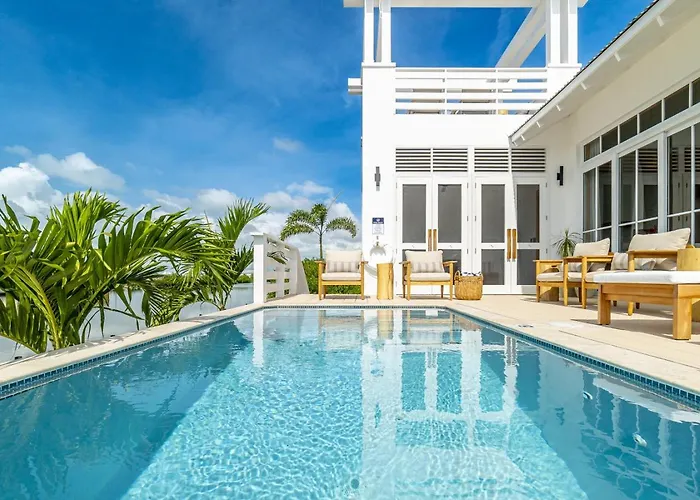 Villa Sunset Serenity And Mistico Club Boat Shuttle
